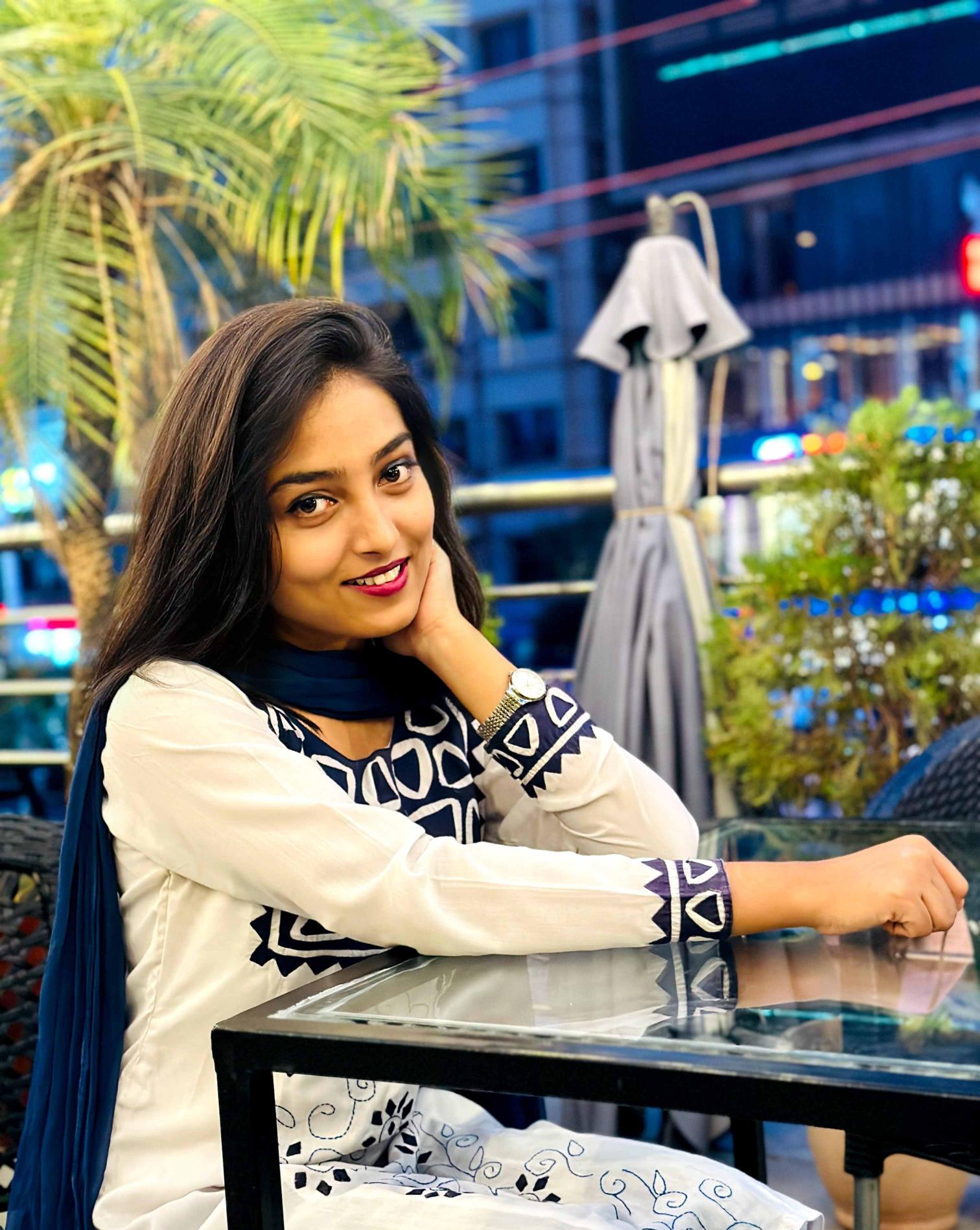 Nur-e Sarjina Khan